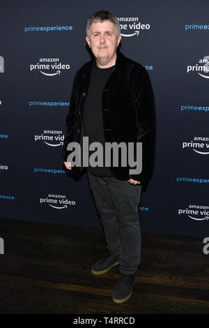 April 17, 2019 - Hollywood, Kalifornien, USA - Direktor DOUGLAS MACKINNON am für Ihre Betrachtung Screening von Amazon Studios "Good Omen" am Hollywood Athletic Club in Los Angeles, Kalifornien, besucht. (Bild: © Billy Bennight/ZUMA Draht) Stockfoto