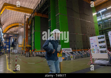 Assergi (L'Aquila), INFN Labor für Untersuchungen von sub-Kern- und Astrophysik. Stockfoto