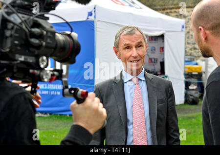 Nigel Evans MP (Con: Ribble Valley) am Westminster College Green, März 2019 Stockfoto