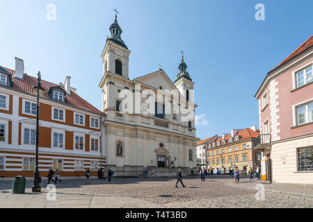 Warschau, Polen. April, 2018. Ein Blick auf die Fassade der Kirche des Heiligen Geistes Stockfoto