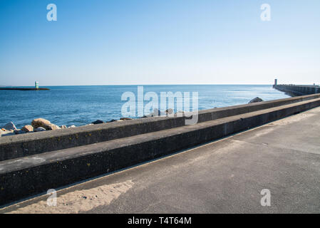 Porto, Portugal. 22. März 2019. Blick auf den Foz, das Ende des Flusses Douro in Porto in Portugal. Stockfoto