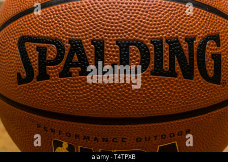 Eine neue Spalding NBA Street Basketball Stockfoto