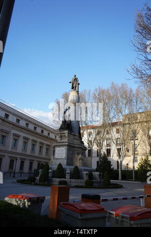 Denkmal der ermordeten spanischen Politiker Antonio Canovas del Castillo im Senat Gebäude in Madrid, Spanien Stockfoto