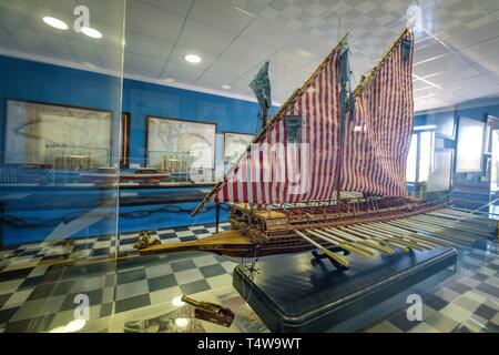 Maqueta de La Galera Real de Don Juan de Austria, 1571, Museo Militar de Menorca, antiguo cuartel de Cala Corb, Plaza Central de Es Castell, por los británicos construido en 1771, Menorca, Balearen, Spanien. Stockfoto