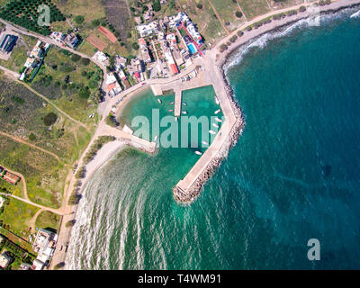 Blick auf das traditionelle griechische Dorf Milatos, Kreta, Griechenland. Stockfoto