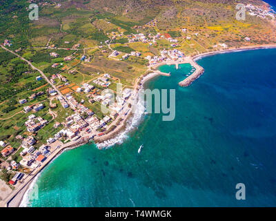 Blick auf das traditionelle griechische Dorf Milatos, Kreta, Griechenland. Stockfoto