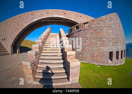 Santa Maria degli Angeli Kapelle von Mario Botta (Monte Tamaro, Tessin, Schweiz) Stockfoto