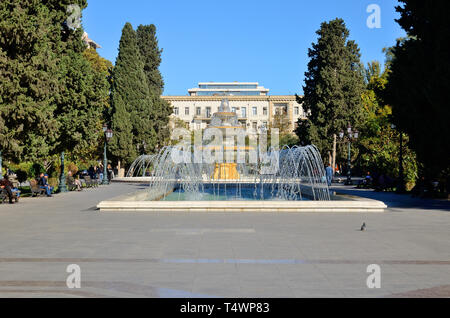 19. April 2019. Baku Aserbaidschan. Menschen auf der Spring Park und Boulevards in Baku Stockfoto