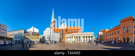 Marktplatz mit Dom Schwerin, Schwerin, Deutschland Stockfoto