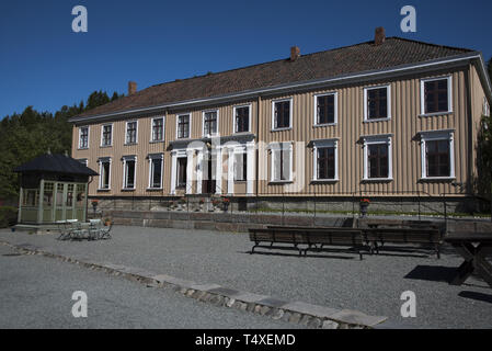 Sverresborg, Trøndelag Folkmuseum ist ein Freilichtmuseum in Trondheim mit alten original Häuser wie aus dem 18. Jahrhundert Thanem Haus von Trondheim. Stockfoto