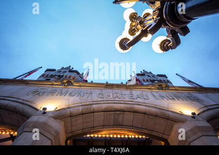 OTTAWA, Kanada - 12. NOVEMBER 2018: Eintritt in das Fairmont Chateau Laurier Hotel in der Innenstadt von Ottawa, Ontario. Teil der Fairmont Gruppe, es ist ein l Stockfoto