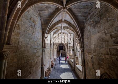 Claustro, construido Entre 1317 y 1340, estilo Gótico, Catedral de Évora, Sé Catedral Basílica de Nossa Senhora da Assunção, Évora, Alentejo, Portugal. Stockfoto