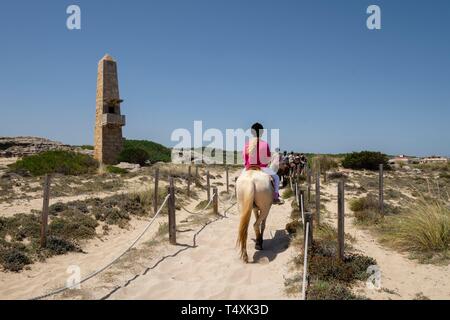 Escursion a Caballo por las Dunas, Son Serra de Marina, Mallorca, Balearen, Spanien. Stockfoto