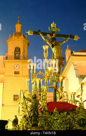 Heilige Woche. Bruderschaft von La Vera Cruz. Jesus Christus gekreuzigt. Cadiz. Region Andalusien. Spanien. Europa Stockfoto