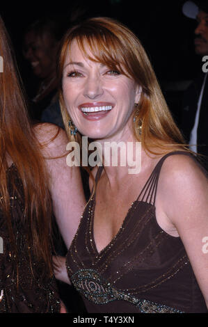 LOS ANGELES, Ca. März 24, 2005: Schauspielerin Jane Seymour bei der Weltpremiere von Schönheitssalon. © 2005 Paul Smith/Featureflash Stockfoto