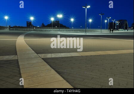 Milano Portello, neue, moderne, lampost und Lichter in der Nacht Stockfoto