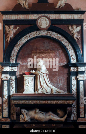 Niederländischen Manierismus Grabmal des Kardinals Andrew Bathory und sein Bruder Balthasar gebaut 1598 von Willem van den Verstopf t im gotischen St. Andrew's Church i Stockfoto