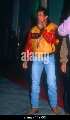 Phoenix, Arizona, USA 27 März 1994 Schauspieler Sylvester Stallone nimmt an der Eröffnung des Planet Hollywood Phoenix am 27. März in Phoenix, Arizona, USA 1994. Foto von Barry King/Alamy Stock Foto Stockfoto