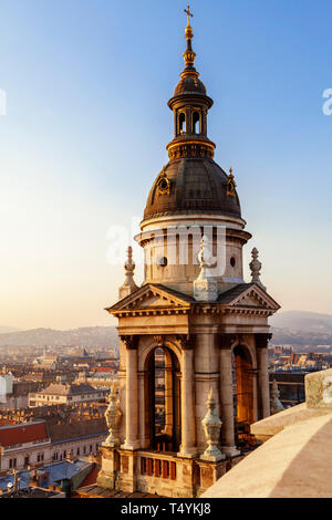 Blick auf Budapest von St. Stephan Basilika Stockfoto