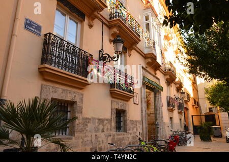 Eine Reihe von Haus in der Altstadt von Valencia Stockfoto