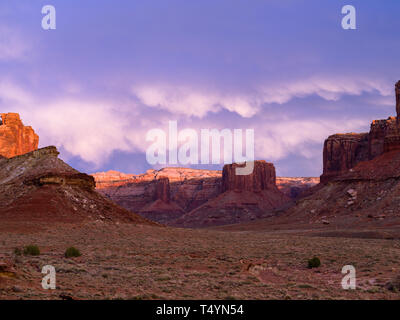 Bild von Taylor Canyon, einem faszinierenden Bereich der Felsformationen in einem abgelegenen Teil der Insel im Himmel Bezirk Canyonlands National Park, San J Stockfoto