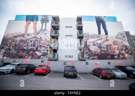 Ein Stück der Street Art von fintan Magee, die in der diesjährigen Nuart Aberdeen Festival bietet. Stockfoto