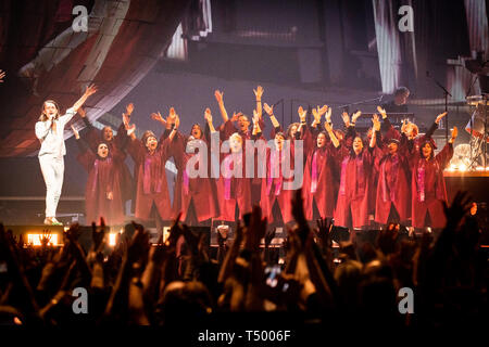 Glasgow, Schottland. Do 18 April 2019. UK-Gruppe, die an der SSE Hydro in Glasgow mit besonderen Gästen Lulu und der Got Soul Chor durchführen. Stockfoto