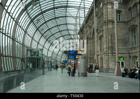 Strasbourg-Ville ist der Bahnhof in der Stadt Straßburg, Bas-Rhin, Frankreich. Es ist die östliche Endstation der Paris-Est - Strasbourg-Ville Stockfoto