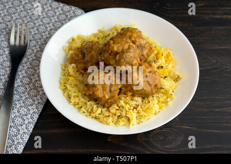 Kofta Curry mit Safran Reis Stockfoto