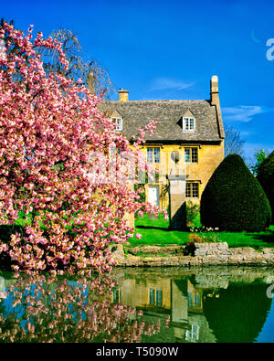 De - GLOUCESTERSHIRE: Hütte im Dorf der Cotswolds Willersey (Bild von der öffentlichen Straße genommen) Stockfoto