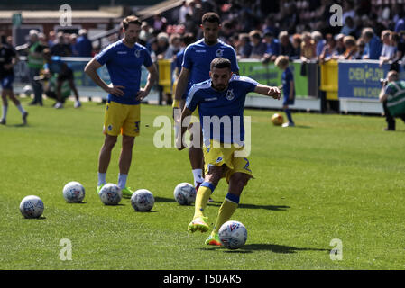 Kingston, London, UK. 19 Apr, 2019. Liam Sercombe von Bristol Rovers erwärmt sich während der efl Sky Bet Liga 1 Übereinstimmung zwischen AFC Wimbledon und Bristol Rovers im Cherry Red Records Stadion, Kingston, England am 19. April 2019. Foto von Ken Funken. Nur die redaktionelle Nutzung, eine Lizenz für die gewerbliche Nutzung erforderlich. Keine Verwendung in Wetten, Spiele oder einer einzelnen Verein/Liga/player Publikationen. Credit: UK Sport Pics Ltd/Alamy leben Nachrichten Stockfoto