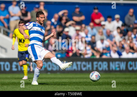 London, Großbritannien. 19 Apr, 2019. Tomer Hemed von Queens Park Rangers während der efl Sky Bet Championship Match zwischen den Queens Park Rangers und die Blackburn Rovers an der Loftus Road Stadium, London, England am 19. April 2019. Foto von salvio Calabrese. Nur die redaktionelle Nutzung, eine Lizenz für die gewerbliche Nutzung erforderlich. Keine Verwendung in Wetten, Spiele oder einer einzelnen Verein/Liga/player Publikationen. Credit: UK Sport Pics Ltd/Alamy leben Nachrichten Stockfoto