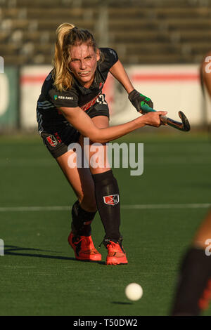 AMSTERDAM, 19-04-2019, Euro Hockey Club Cup 2019. Veranstaltungsort: Wagener Stadion. Kimberly Thompson während des Spiels UHC Hamburg vs AH&BC Amsterdam. Stockfoto