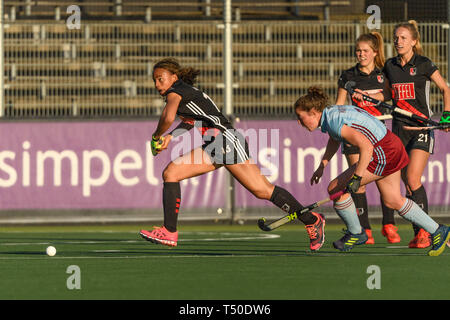 AMSTERDAM, 19-04-2019, Euro Hockey Club Cup 2019. Veranstaltungsort: Wagener Stadion. Leiah Brigitha während des Spiels UHC Hamburg vs AH&BC Amsterdam. Stockfoto