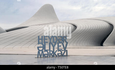 Baku, Aserbaidschan, 31. März 2019 Heydar Aliyev Center Gebäude. Entworfen durch Welt-berühmten Architektin Zaha Hadid. Stockfoto