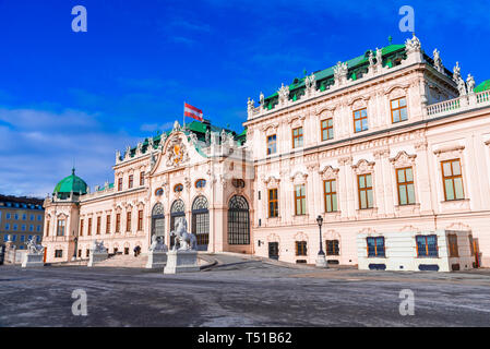 Wien, Österreich: Schöne Aussicht von berühmten Schloss Belvedere oder Oberen Belvedere in einem schönen Tag der Frühling Stockfoto