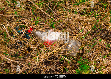 Müll, Abfall, Abfall, Müll, Kunststoff Kunststoff Flasche Hintergrund Textur, Müll Abfallbehälter, Kunststoff Verschmutzung Stockfoto