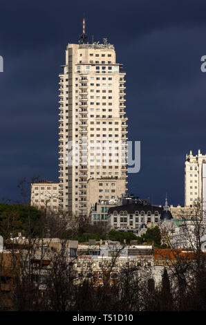 Torre Madrid desde el Mirador de La Huerta de la Partida. Madrid. España Stockfoto