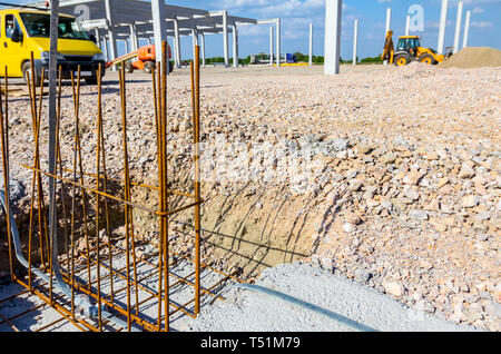 Im Bau des Blitzableitersystems ist Safety protection system Schaden in der industriellen Gebäude zu verhindern. Stockfoto