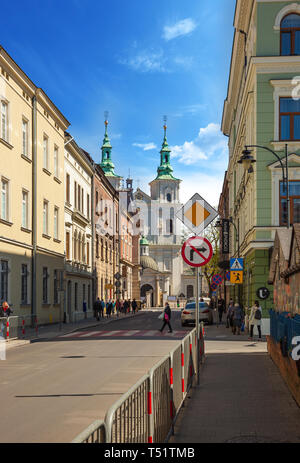 CHISINAU, Moldawien - 19. APRIL 2019: Street View der St. Florian Kirche in Krakau, Polen Stockfoto