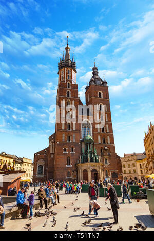 CHISINAU, Moldawien - 19. APRIL 2019: Die Basilika der Heiligen Maria in Krakau, Polen Stockfoto