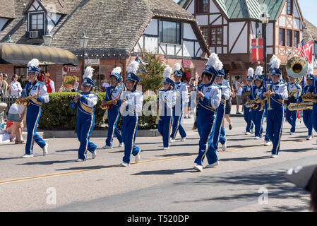 Marching Band in dänischen Tage Street Parade. Stockfoto