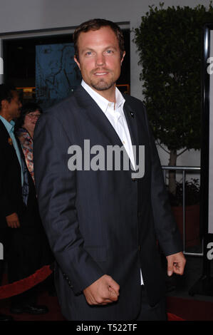 LOS ANGELES, Ca. September 22, 2005: Schauspieler ADAM BALDWIN an der Los Angeles Premiere seines neuen Films Serenity im Universal City Kinos. © 2005 Paul Smith/Featureflash Stockfoto