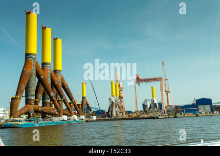 Emden, Deutschland-base Bau für Offshore Wind Mill Energie Park Stockfoto