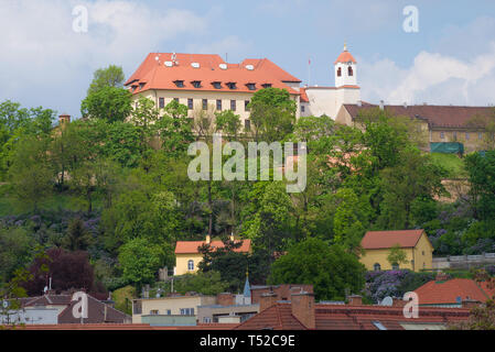 Ein Blick auf die Festung Špilberk an einem sonnigen April Tag. Brünn, Tschechische Republik Stockfoto