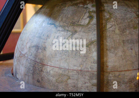 Globus antik. Weltkarte. Stockfoto