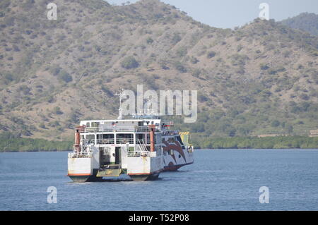 Eine Sendung, theres entfernt Hafen zu erhalten! Stockfoto