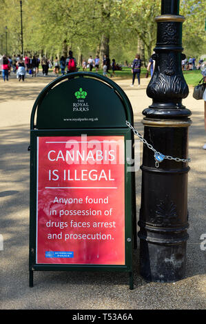 London, Großbritannien. 20. April 2019. Die weltweite 4/20 Veranstaltung fand in London Hyde Park heute Credit: Van Quan/Alamy Stockfoto