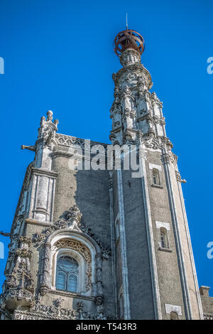 Detailansicht des Bussaco Palace, Bau der neugotischen Architektur, des neunzehnten Jahrhunderts, in Portugal Stockfoto