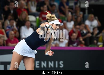 London, Großbritannien. 20. April 2019. Stratford, London, UK. 20 Apr, 2019 Katie Boulter (Großbritannien). Gummi 2. Grossbritannien v Kasachstan. Welt Gruppe II Play off in der BNP Paribas Fed Cup. Kupfer, Arena. Queen Elizabeth Olympic Park. Stratford. London. UK. 20.04.2019. Credit: Sport in Bildern/Alamy Live News Credit: Sport in Bildern/Alamy leben Nachrichten Stockfoto